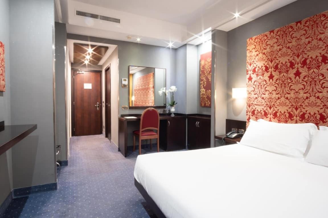Imperatori Hotel 4*