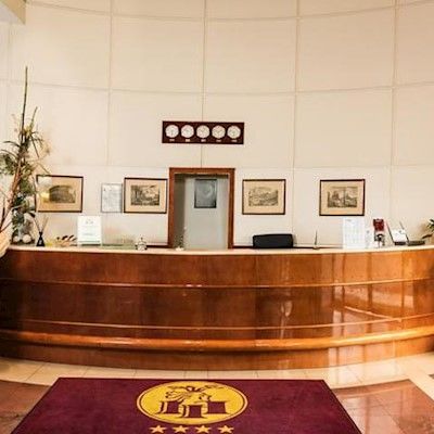 Hotel Degli Imperatori 4*